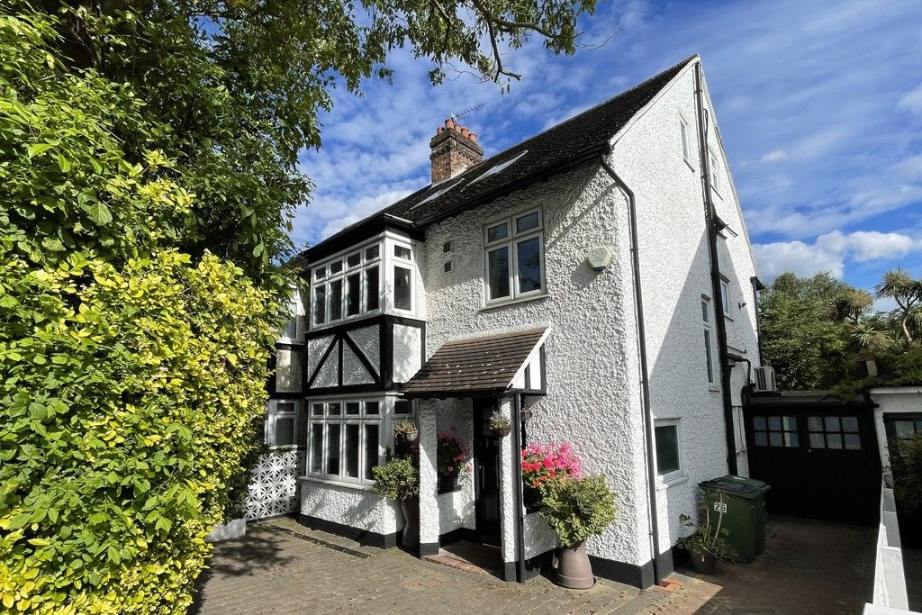 Property photo 1 of 31