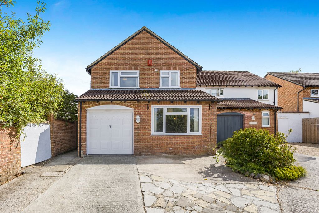 Property photo 1 of 23