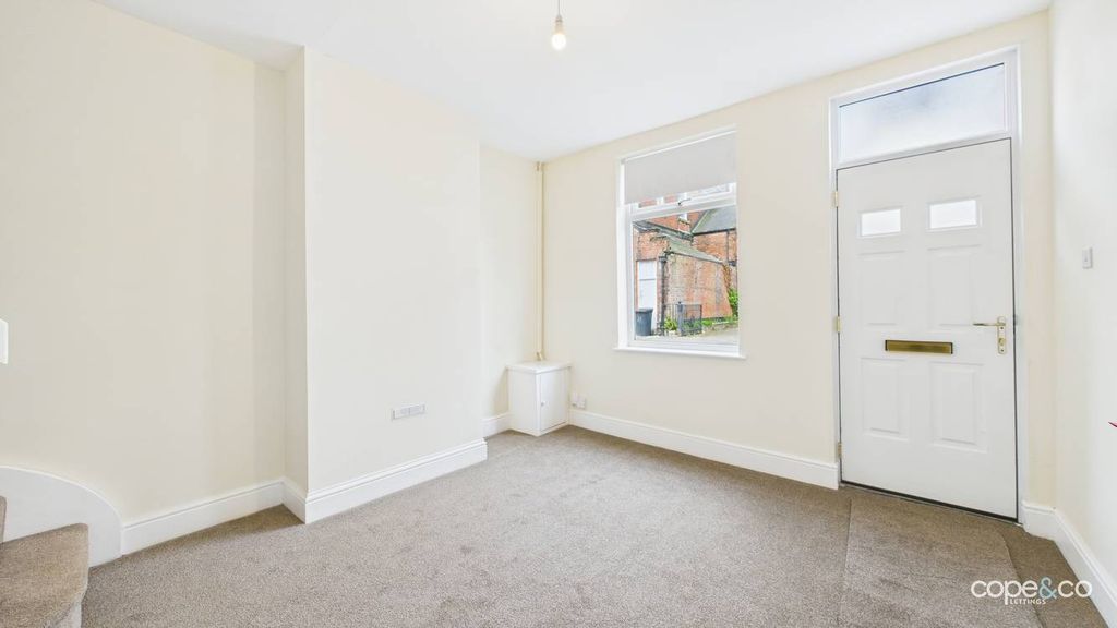 Property photo 3 of 14 4142767