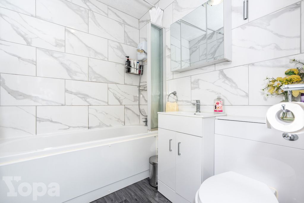 Property photo 3 of 13 Photo #3