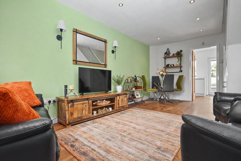 Property photo 2 of 24