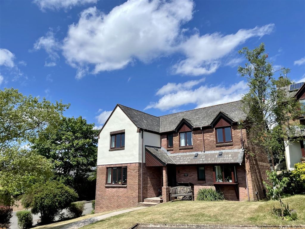 Property photo 1 of 57