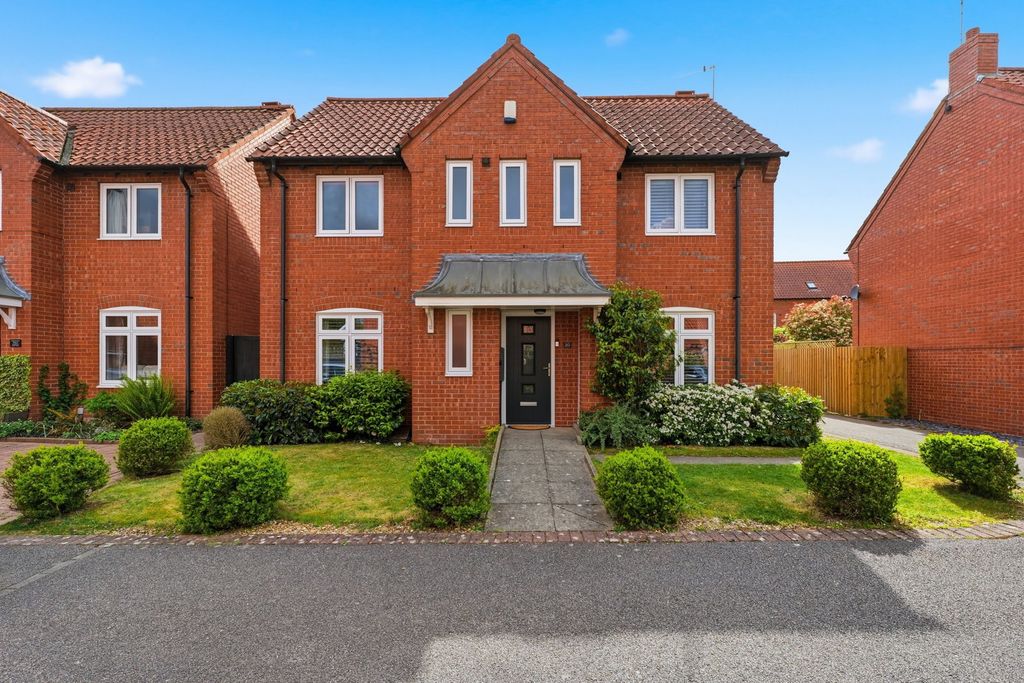 Property photo 1 of 31