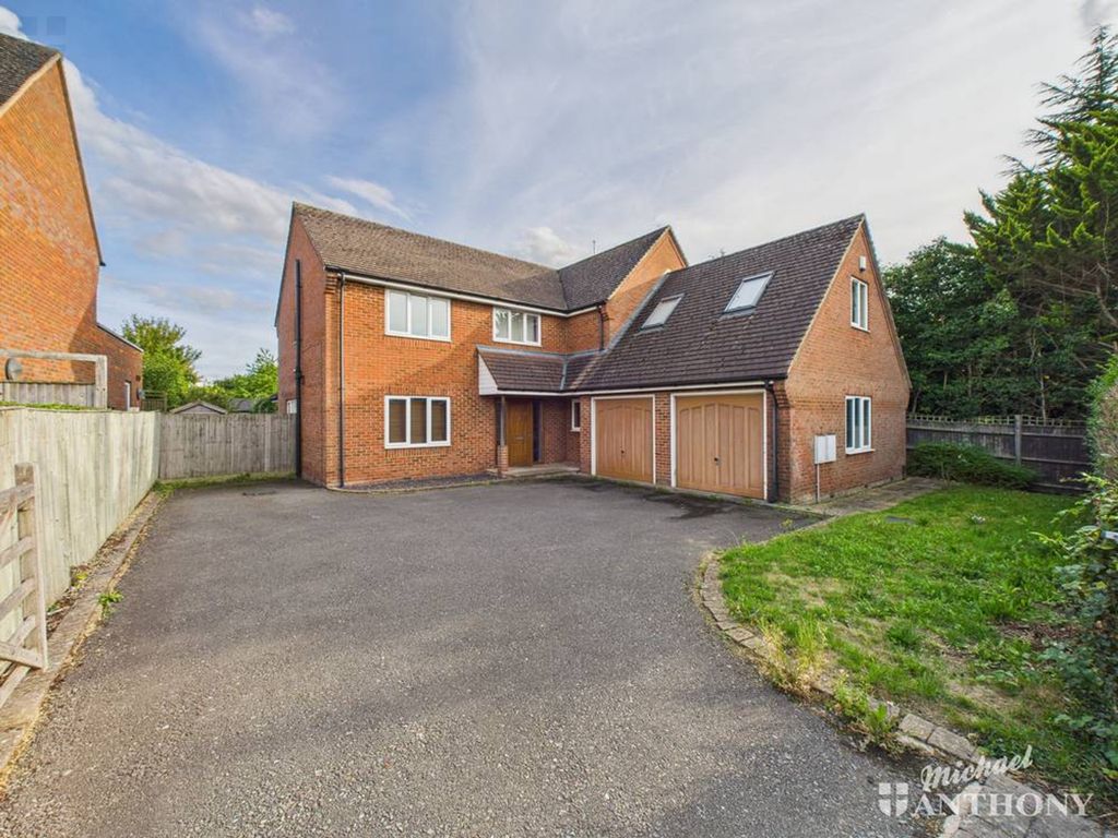Property photo 1 of 23 Cam03218G0-Pr0763-Still008-Thumbnail-H750-70