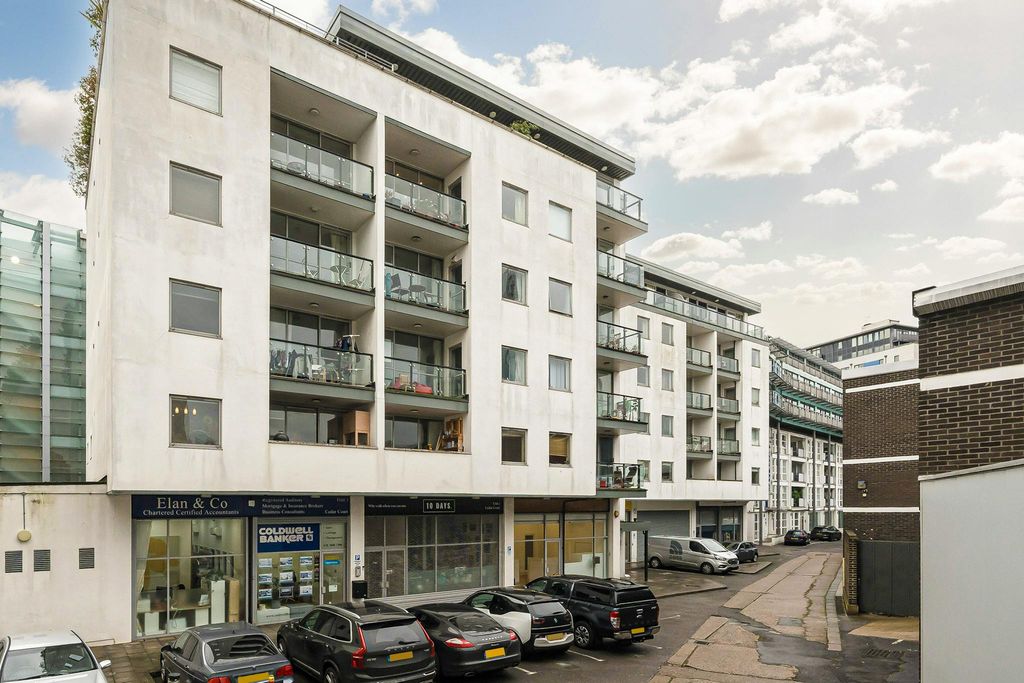 Property photo 2 of 10 Ext 2.Jpg