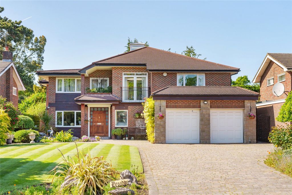 Property photo 1 of 37 Picture No. 02