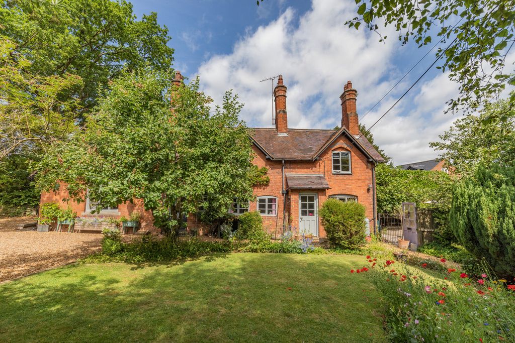 Property photo 1 of 34