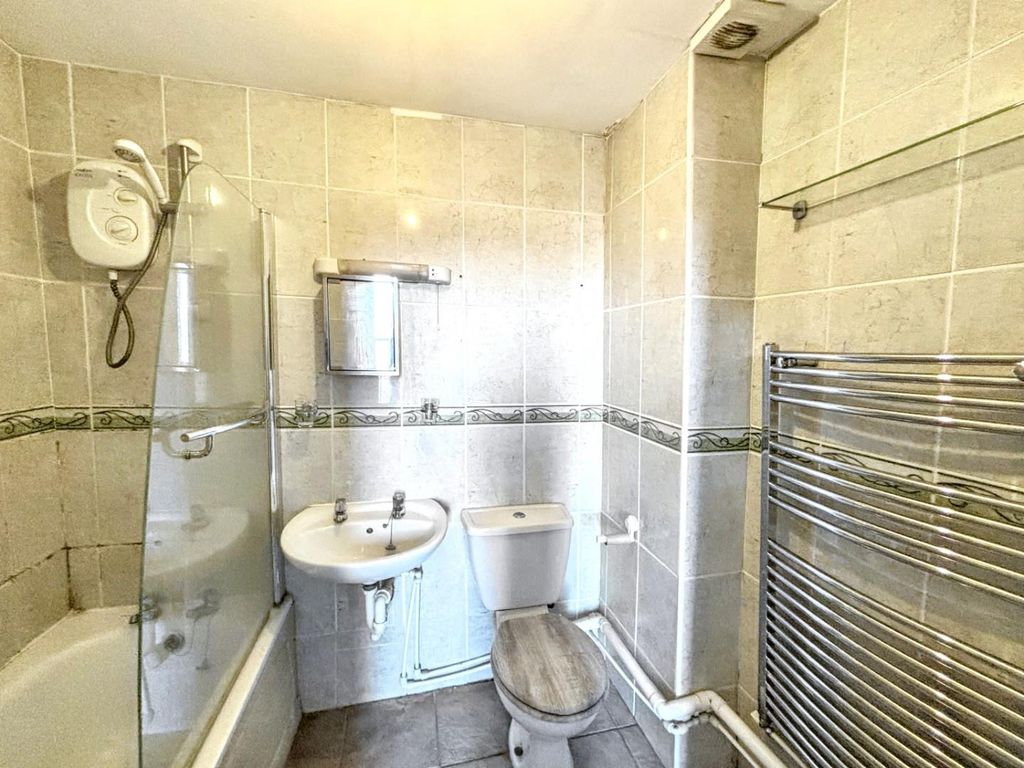 Property photo 3 of 3 3