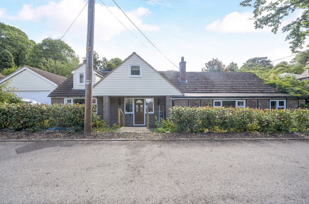 Property photo 2 of 25 1344180-8-68Af2A3...