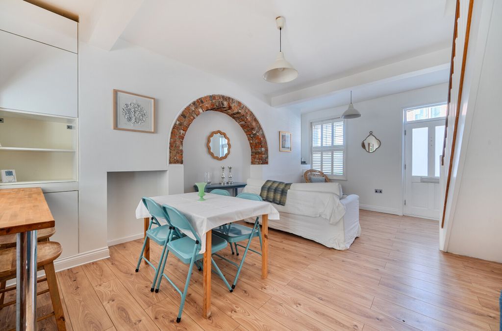 Property photo 2 of 14 1455444-13-69F482...