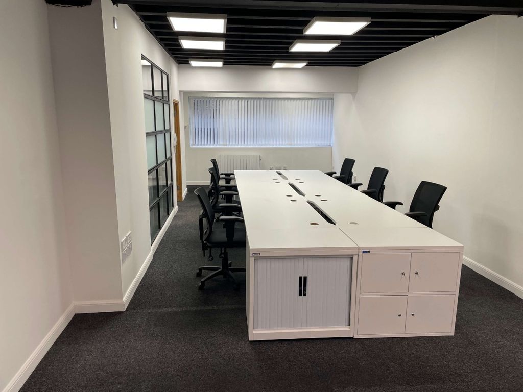 Property photo 3 of 11