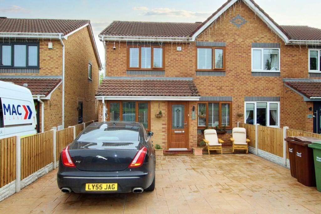 Property photo 1 of 29