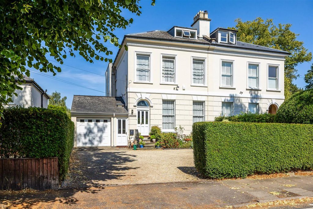 Property photo 1 of 14 Derwent019.Jpg