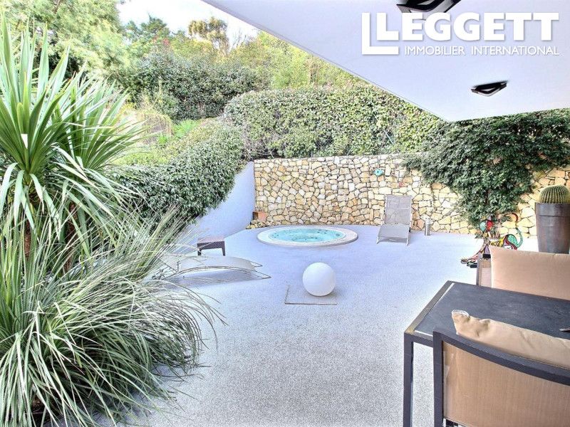 Property photo 3 of 10