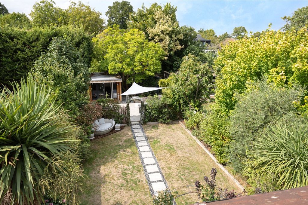 Property photo 2 of 13 Picture No. 23
