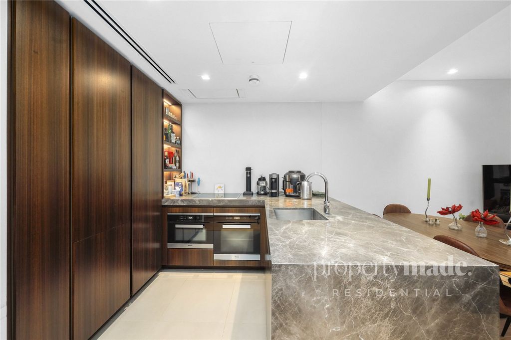 Property photo 2 of 24 Picture No. 05