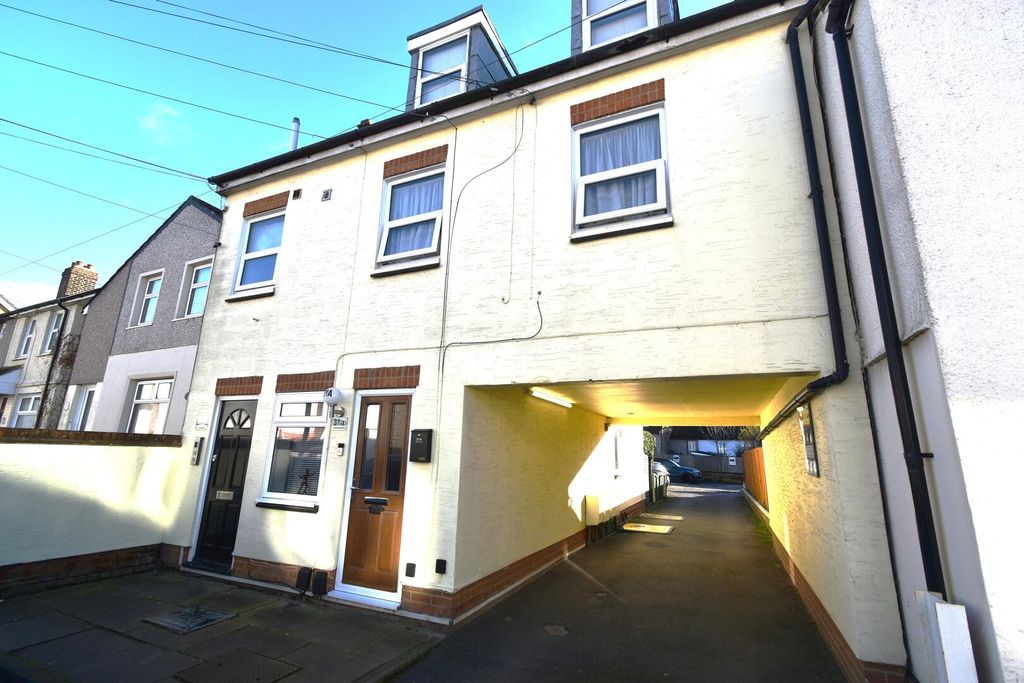 Property photo 1 of 5 Front (Exterior)