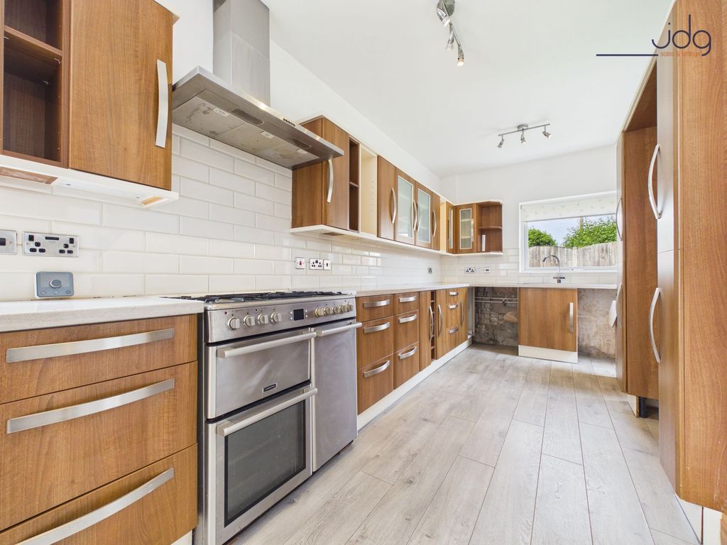 Property photo 1 of 16 Kitchen