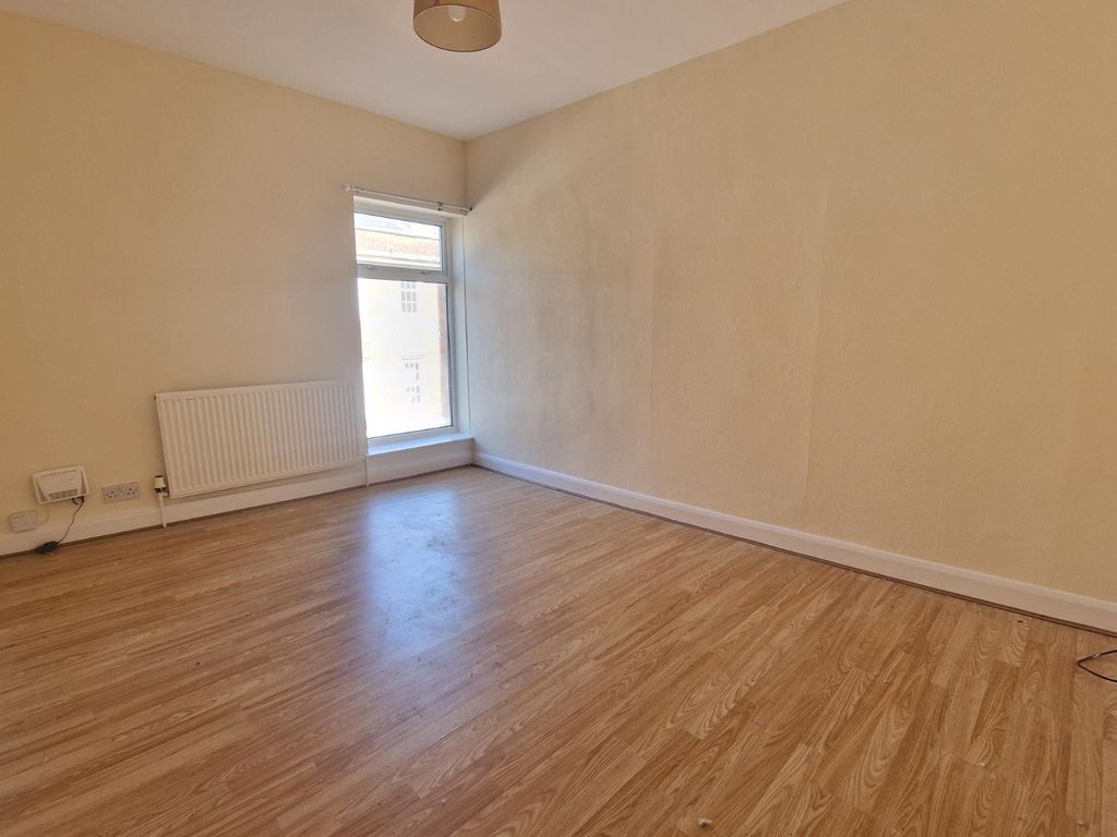 Property photo 2 of 6 Picture No. 02