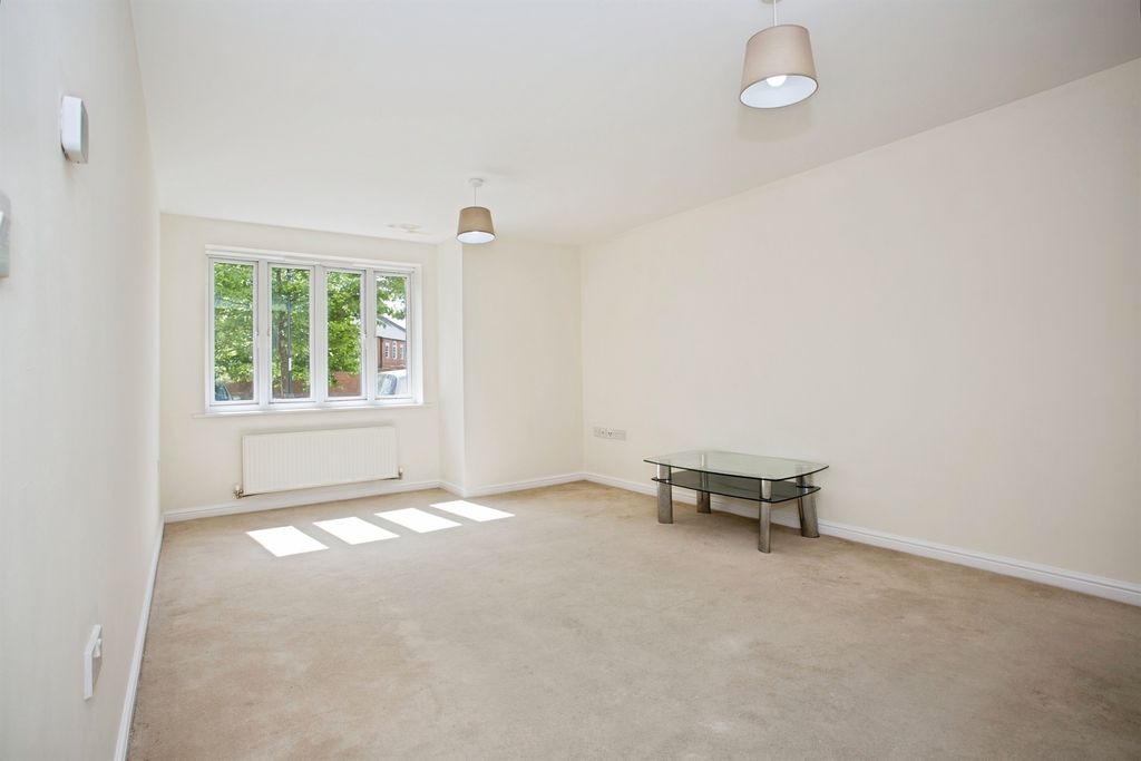 Property photo 2 of 7