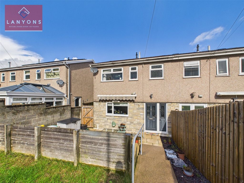 Property photo 1 of 22 Picture No. 09