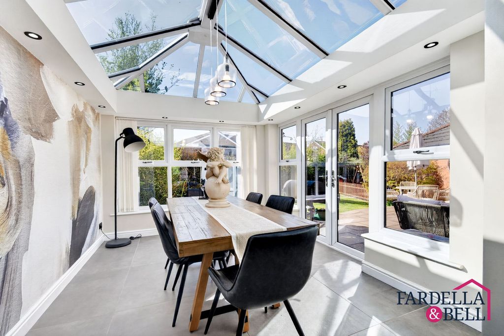 Property photo 2 of 23