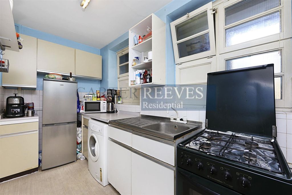 Property photo 2 of 6 Kitchen.Jpg