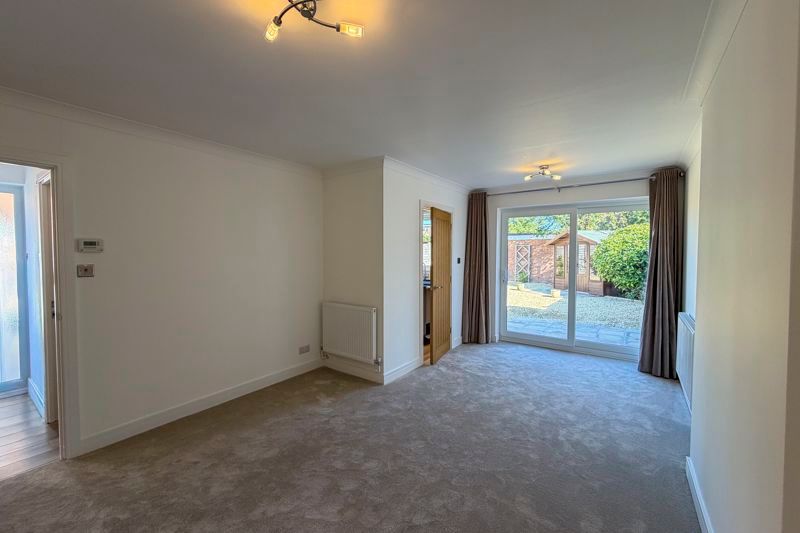 Property photo 3 of 14 Living Room