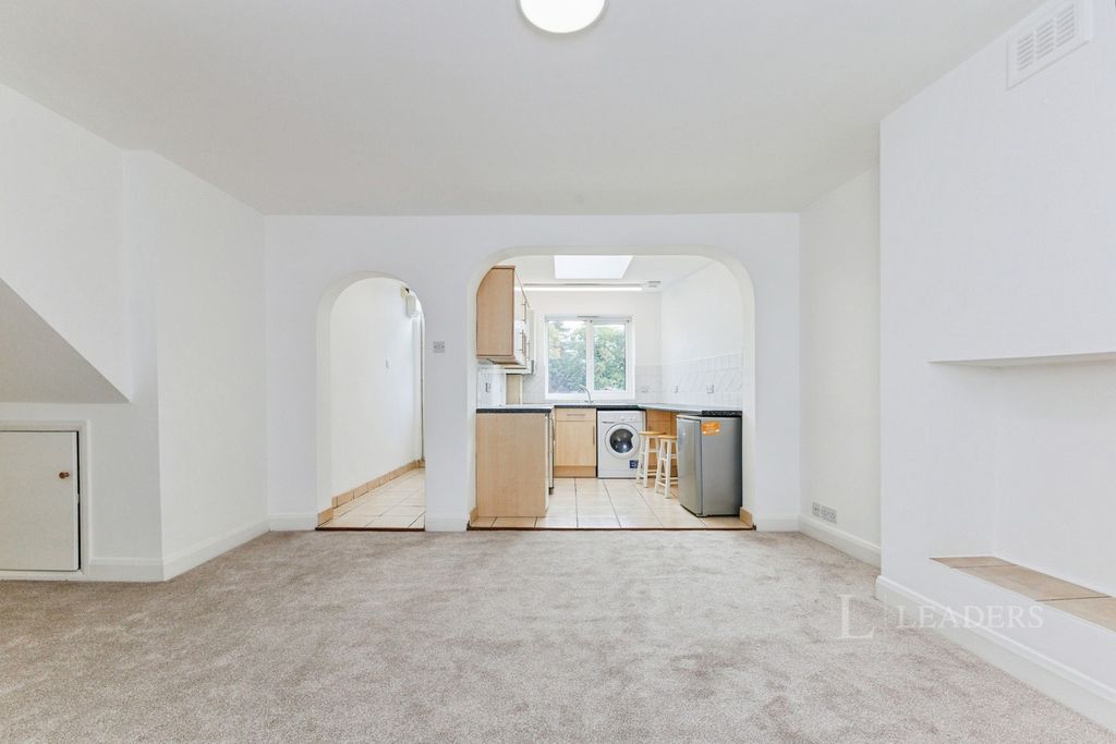 Property photo 2 of 21 Pbox-Img.Jpg