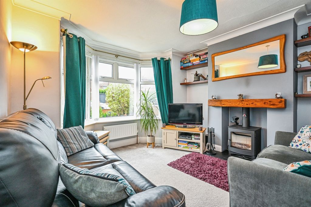 Property photo 3 of 17