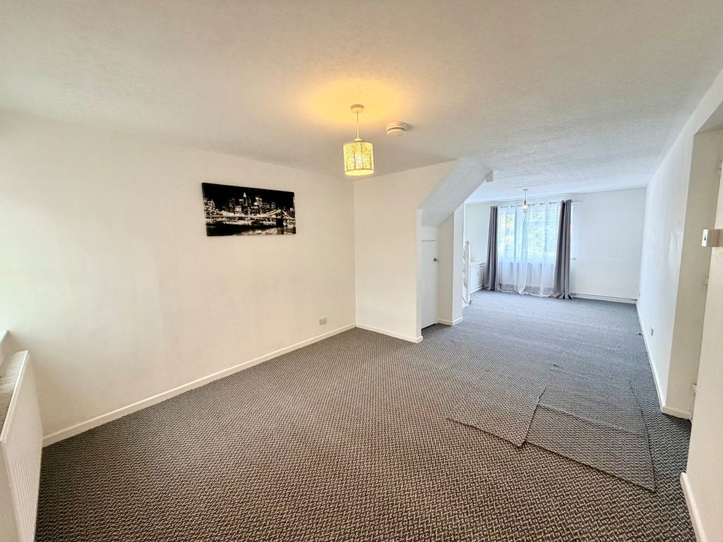 Property photo 2 of 12 Picture No. 04