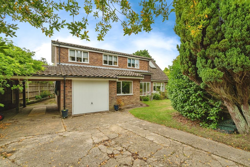 Property photo 1 of 18