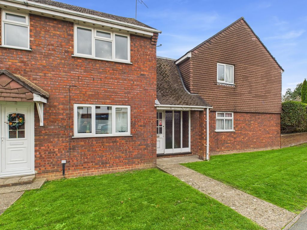 Property photo 1 of 11 Front