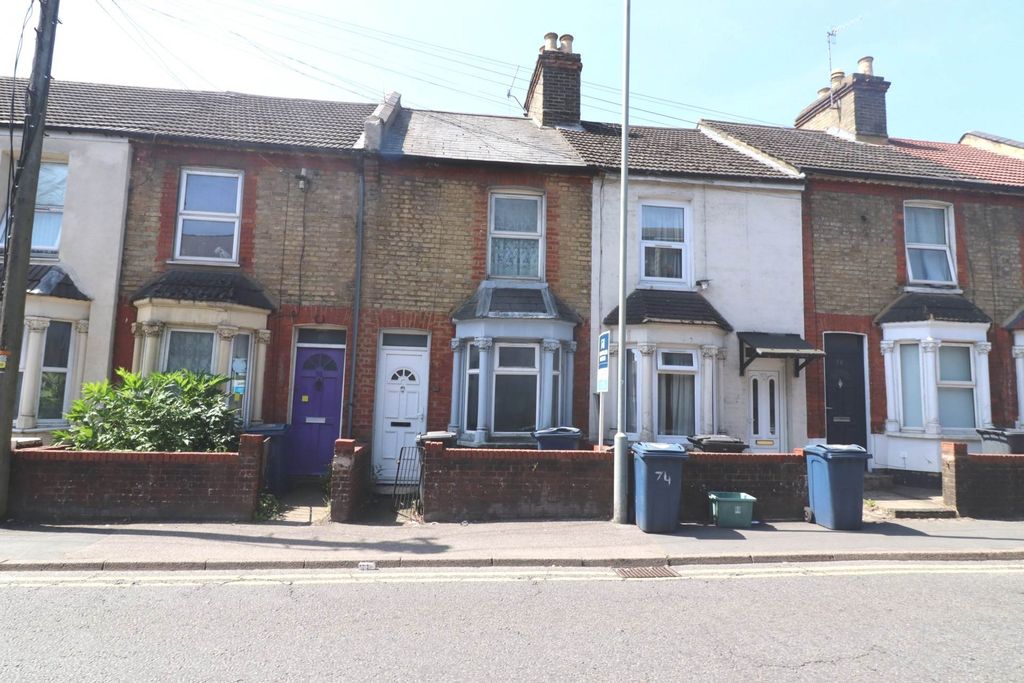 Property photo 1 of 8