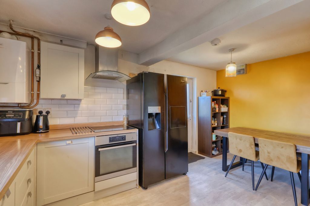 Property photo 3 of 11 Picture No. 09