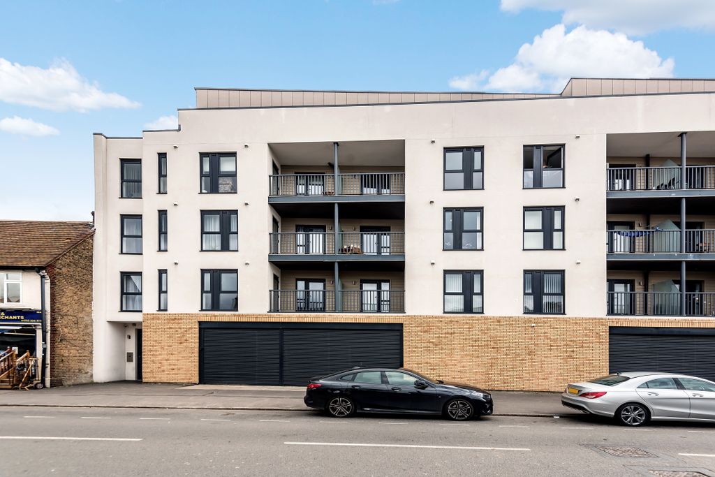 Property photo 1 of 7 701723 (1)