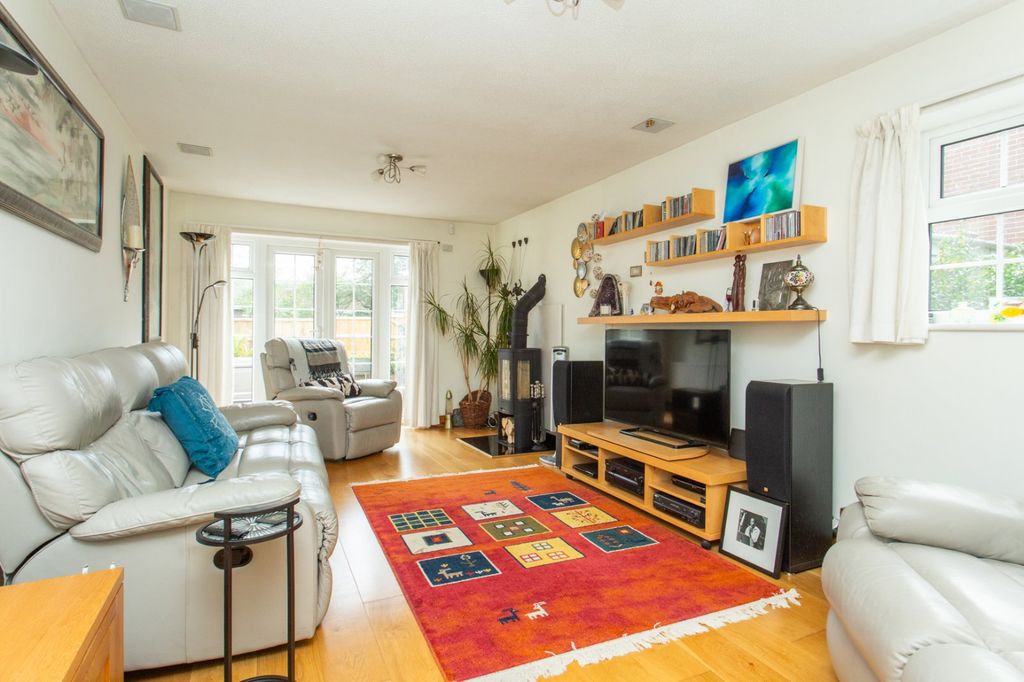 Property photo 2 of 19 Picture 2