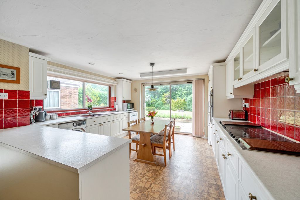Property photo 2 of 20 1476697-8-6A2c0Ef...