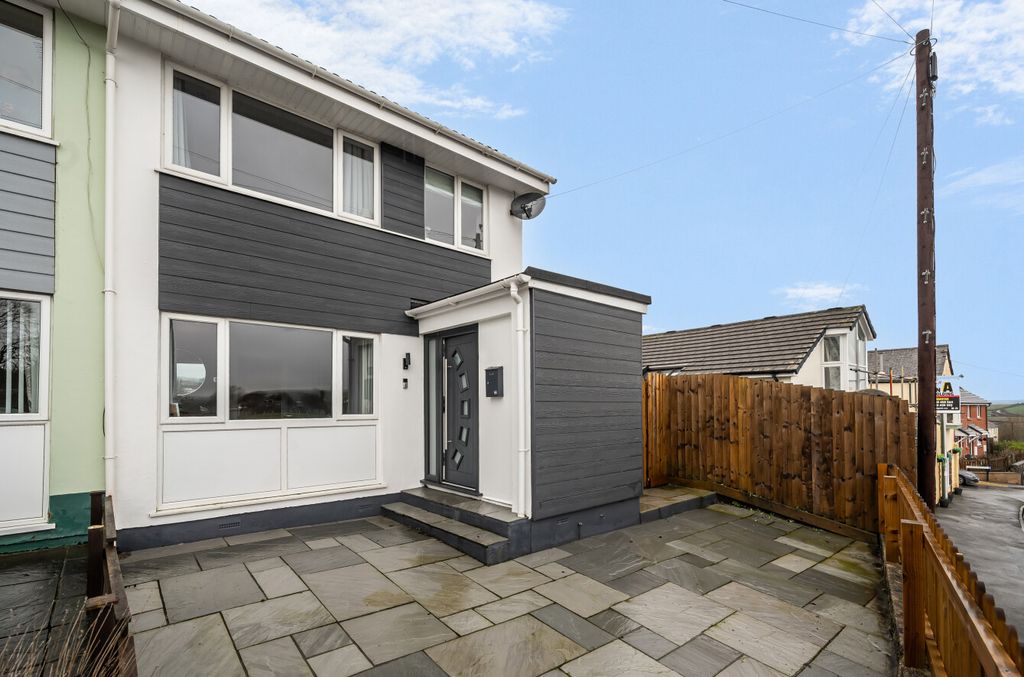 Property photo 1 of 13 1409083-15-6985d6...