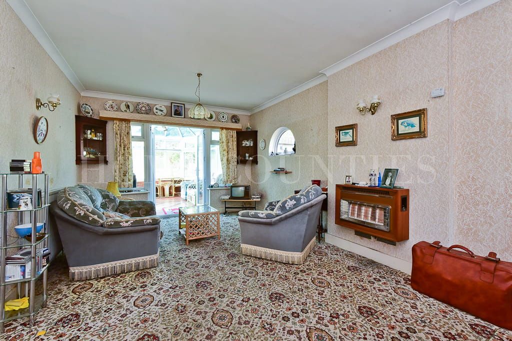 Property photo 3 of 15