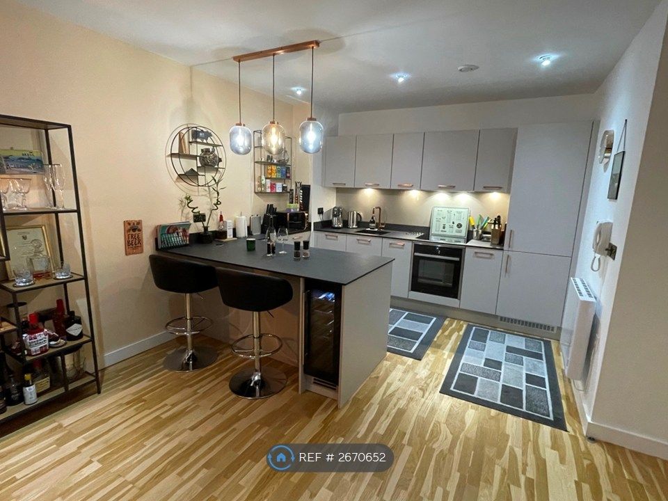 Property photo 3 of 28