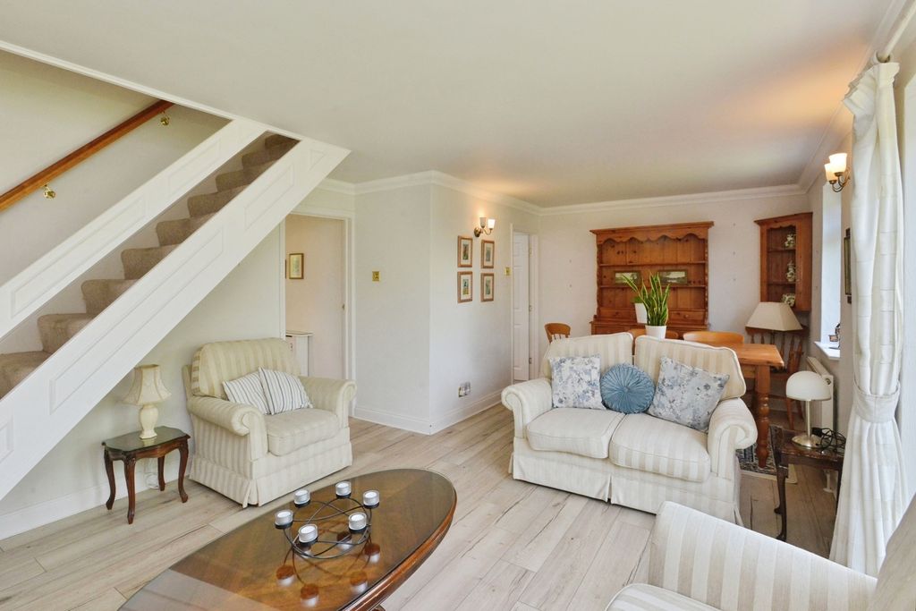 Property photo 3 of 20 Pbox-Img.Jpg