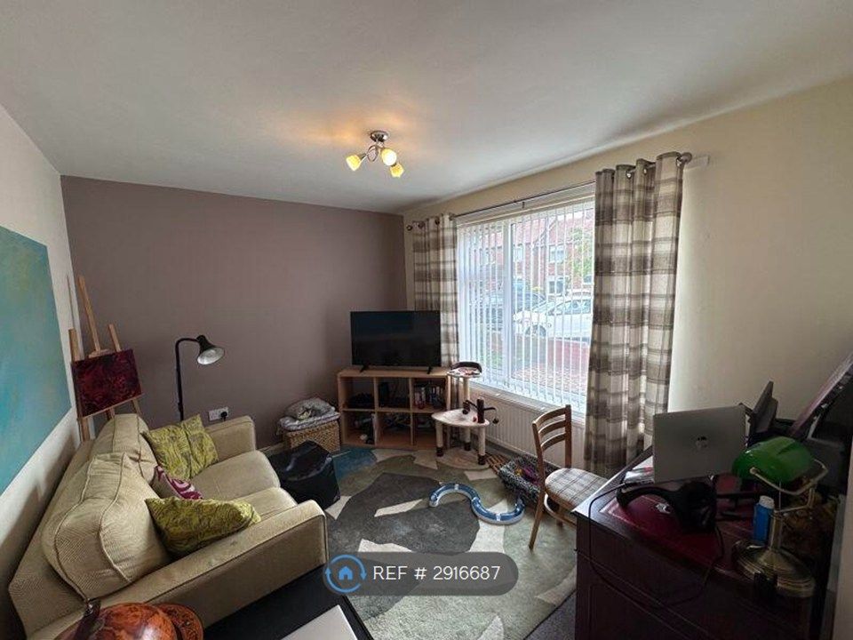 Property photo 2 of 9