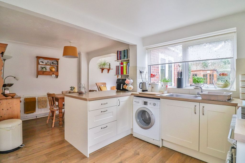 Property photo 2 of 14