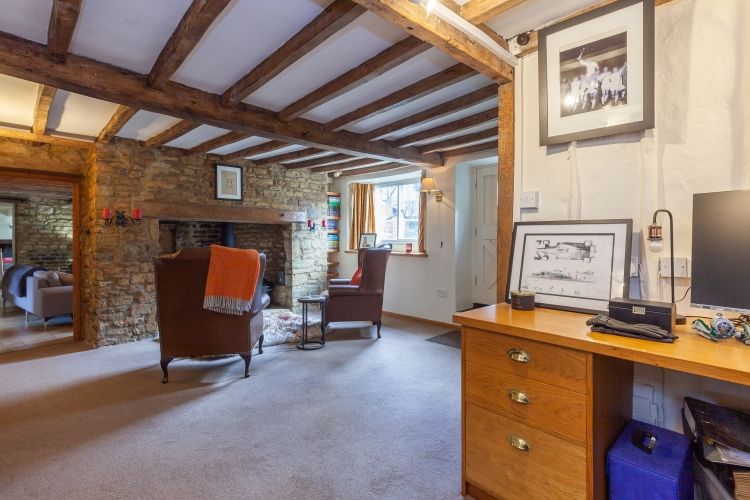 Property photo 3 of 16 275623