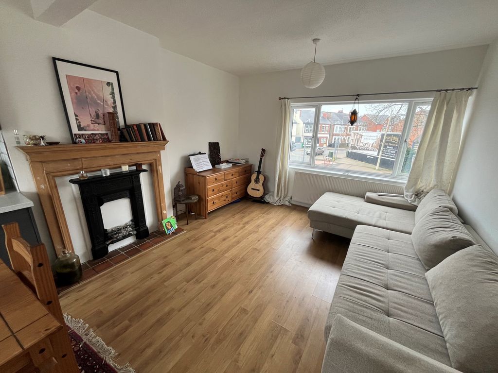 Property photo 2 of 9 275H