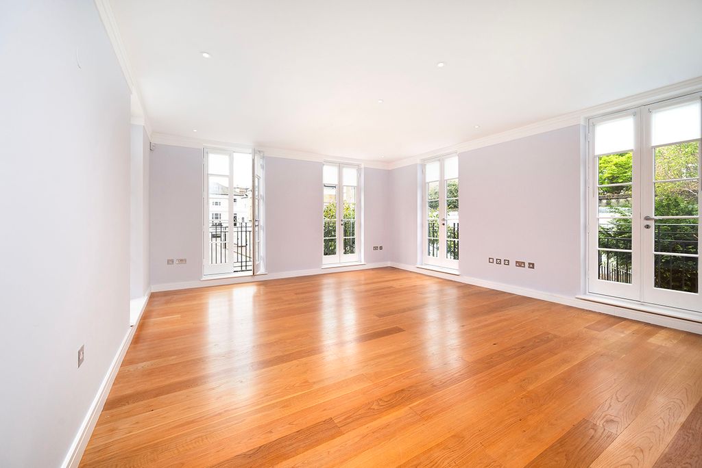 Property photo 2 of 20 Picture No. 03