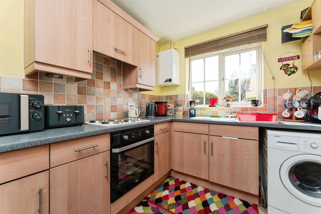 Property photo 3 of 17