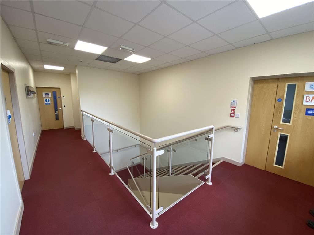 Property photo 3 of 9 Photo 21