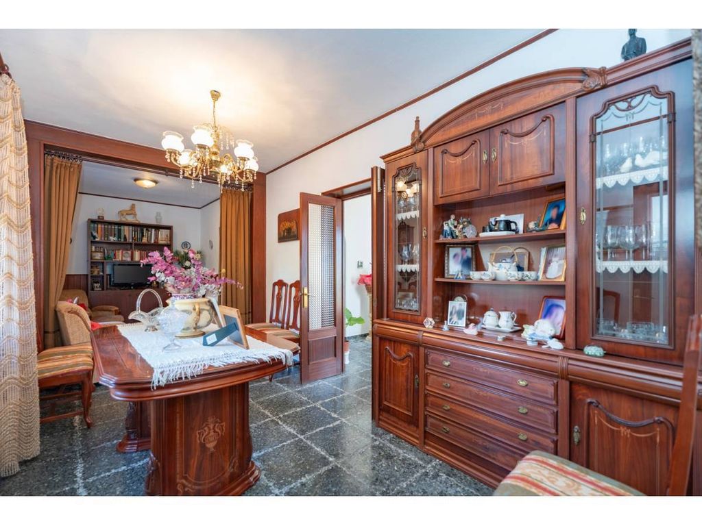 Property photo 3 of 30